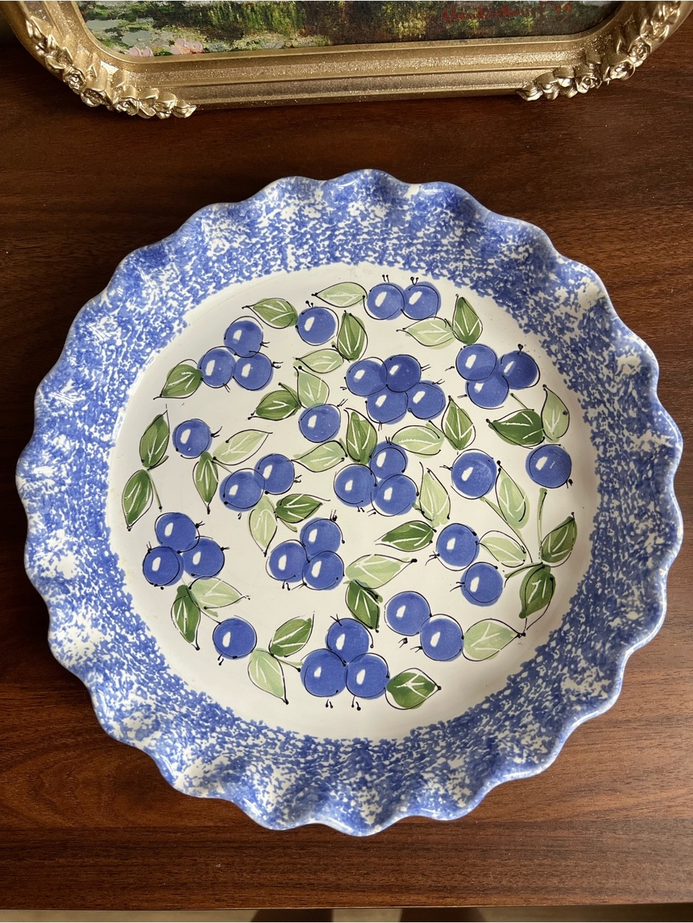 Vintage Beautifully Handcrafted Blue/White Blueberry 10” Pie Dish Heavy
